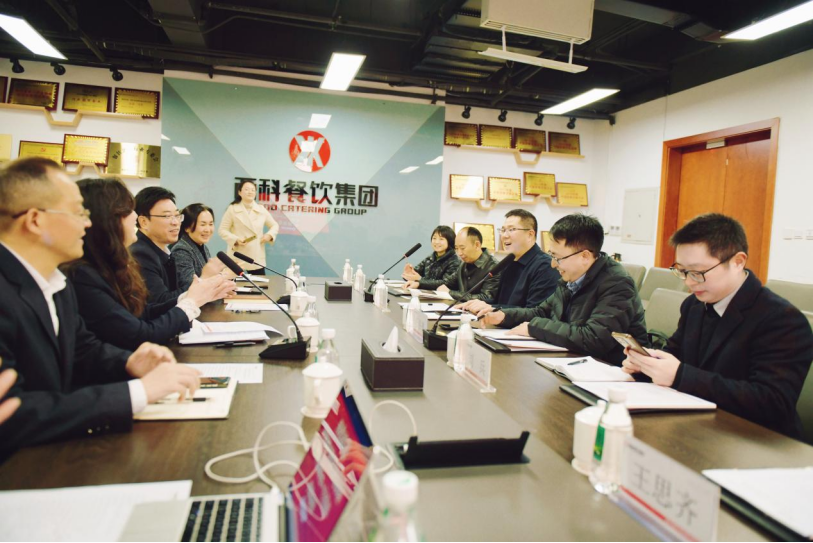 共筑协同育人平台，，，，，，，开启校企相助新篇：西南科技大学经济治理学院副院长郭四代一行到拉斯维加斯9888餐饮集团交流座谈